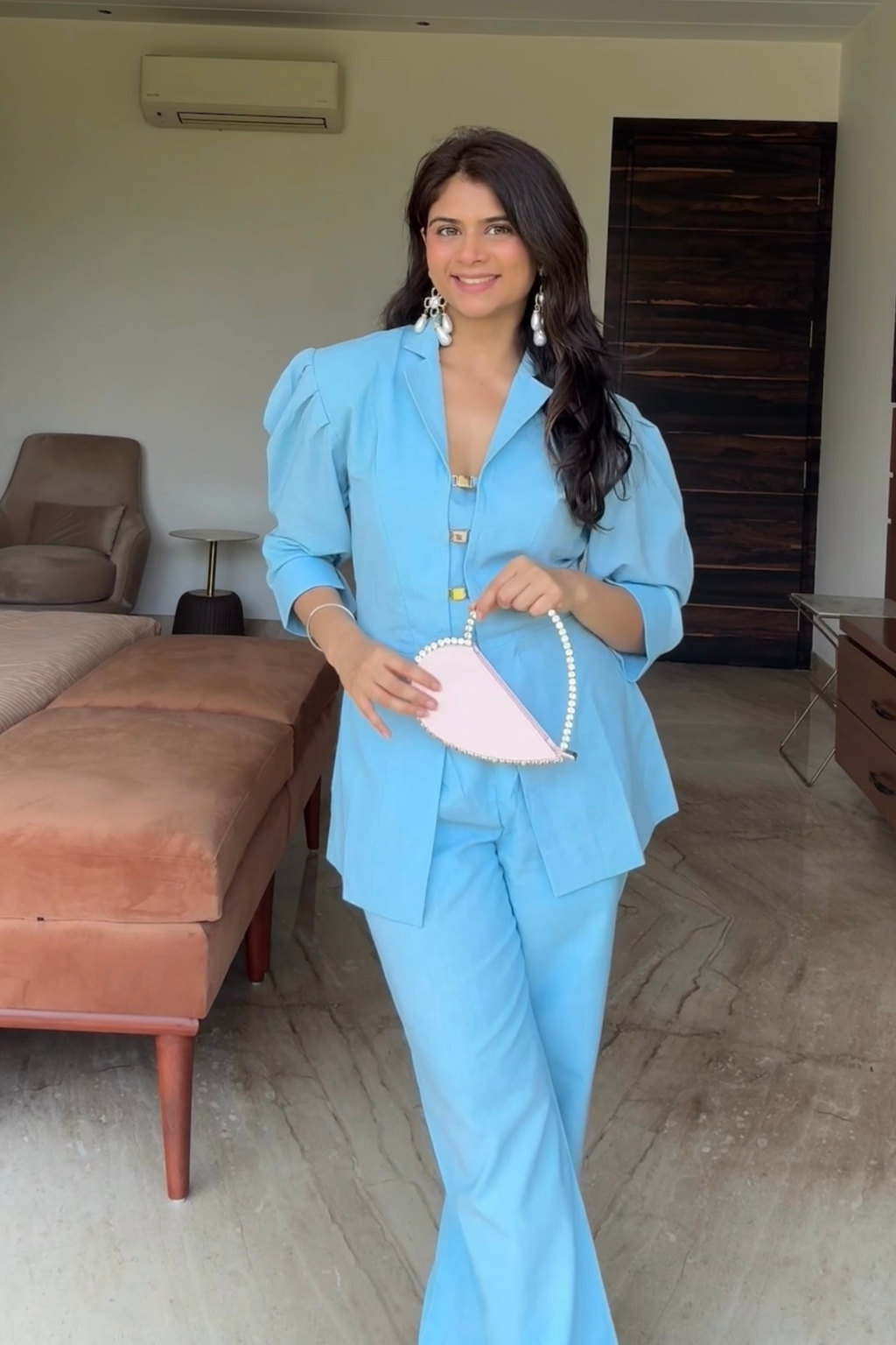 Mahima Gava in River Set