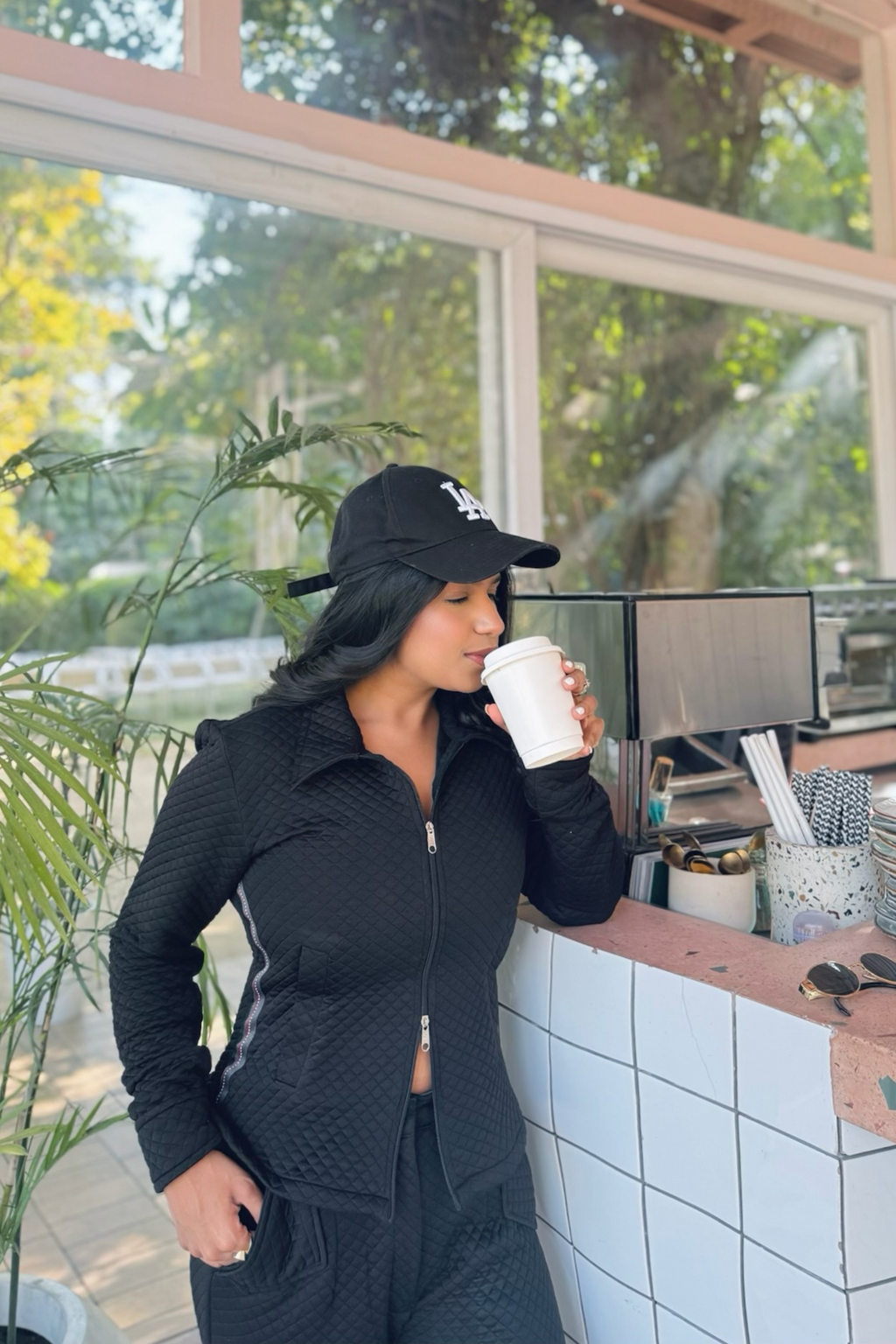 Black quilted set with double zip