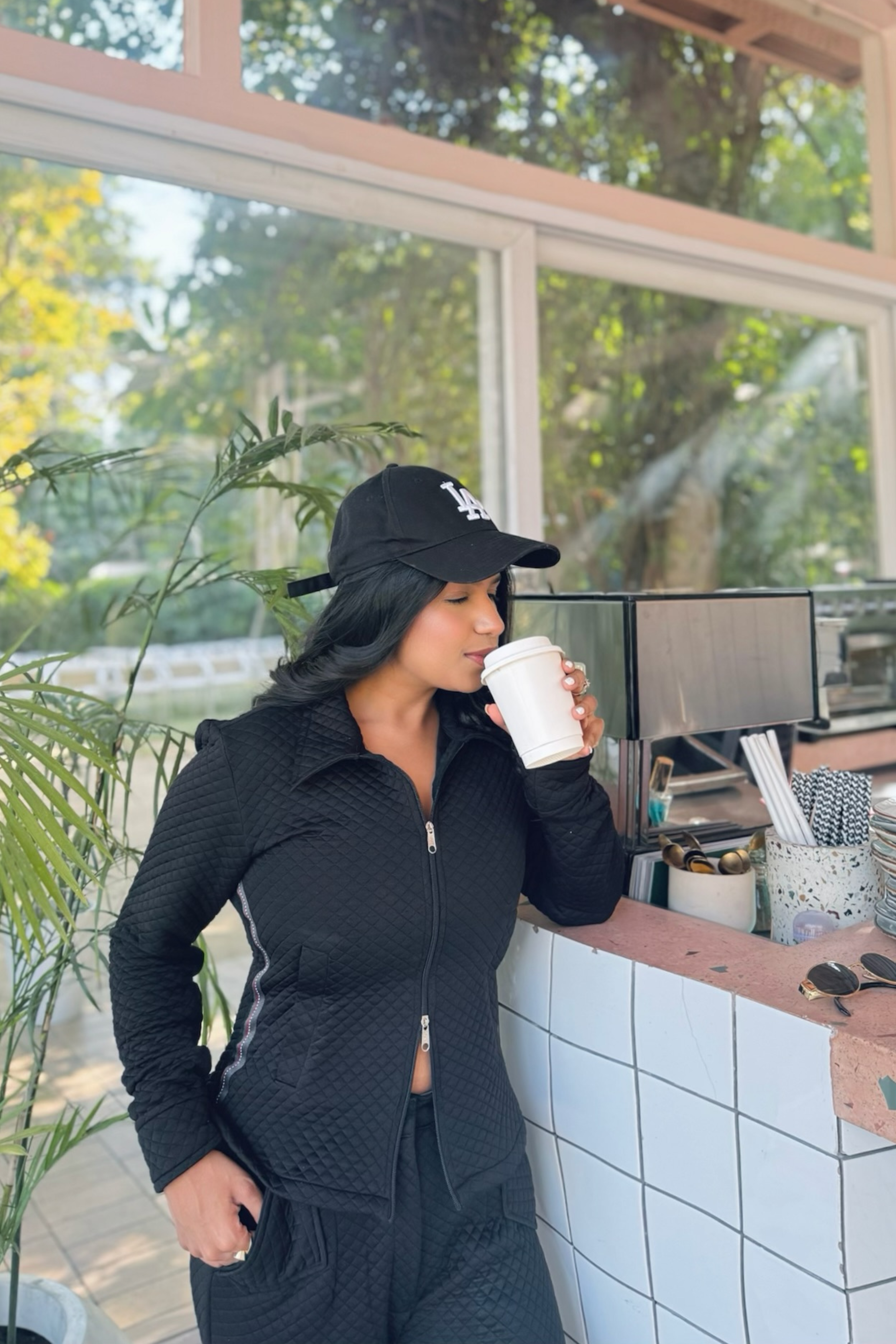 Black quilted set with double zip