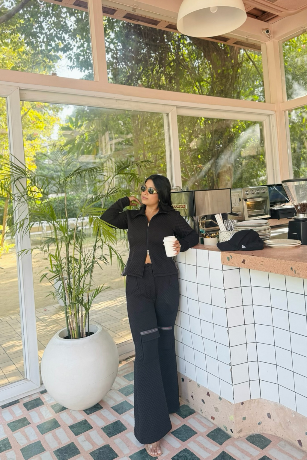 Black quilted set with double zip