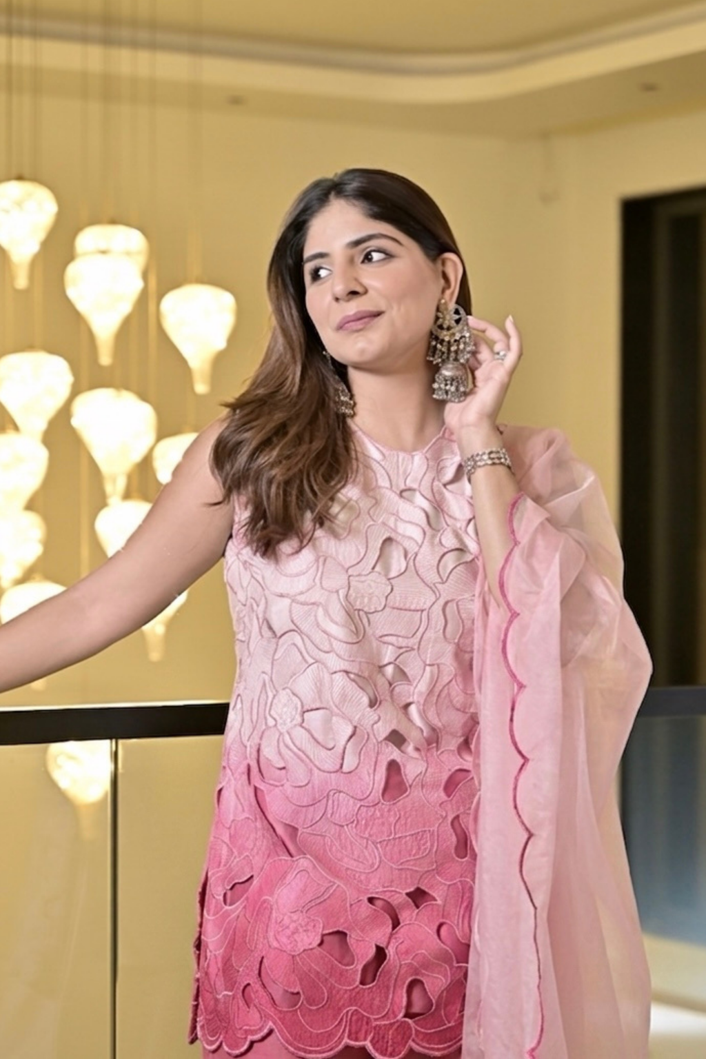 NOORIE : Pink