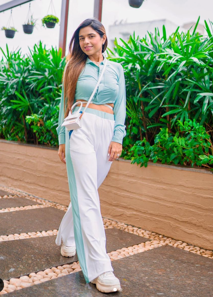 ISHNA BATRA - In our Pool Blue Set